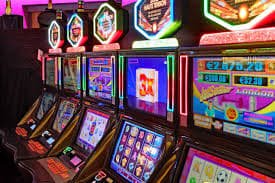 Live casino dealer table on phjion with real-time card game stream